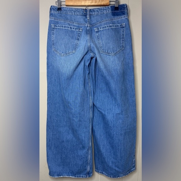 Hollister Low Rise Super Baggy Distressed Jeans Womens Size 4 - Picture 3 of 10